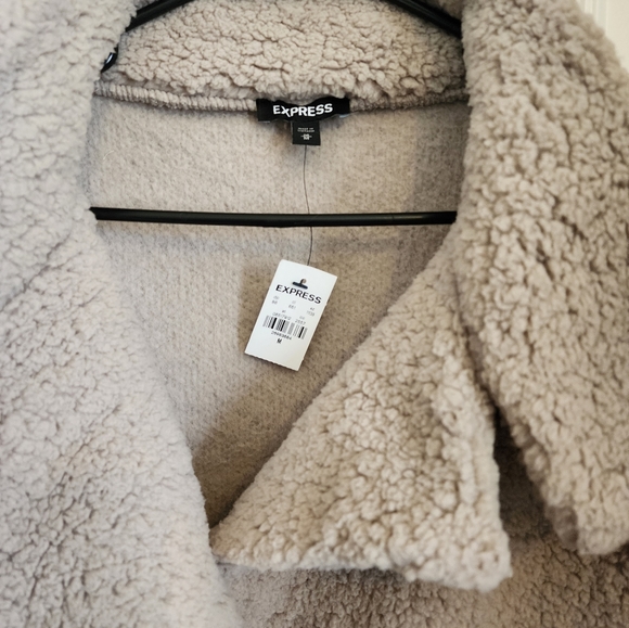 Express button-up fuzzy jacket. Size medium. - Picture 3 of 4